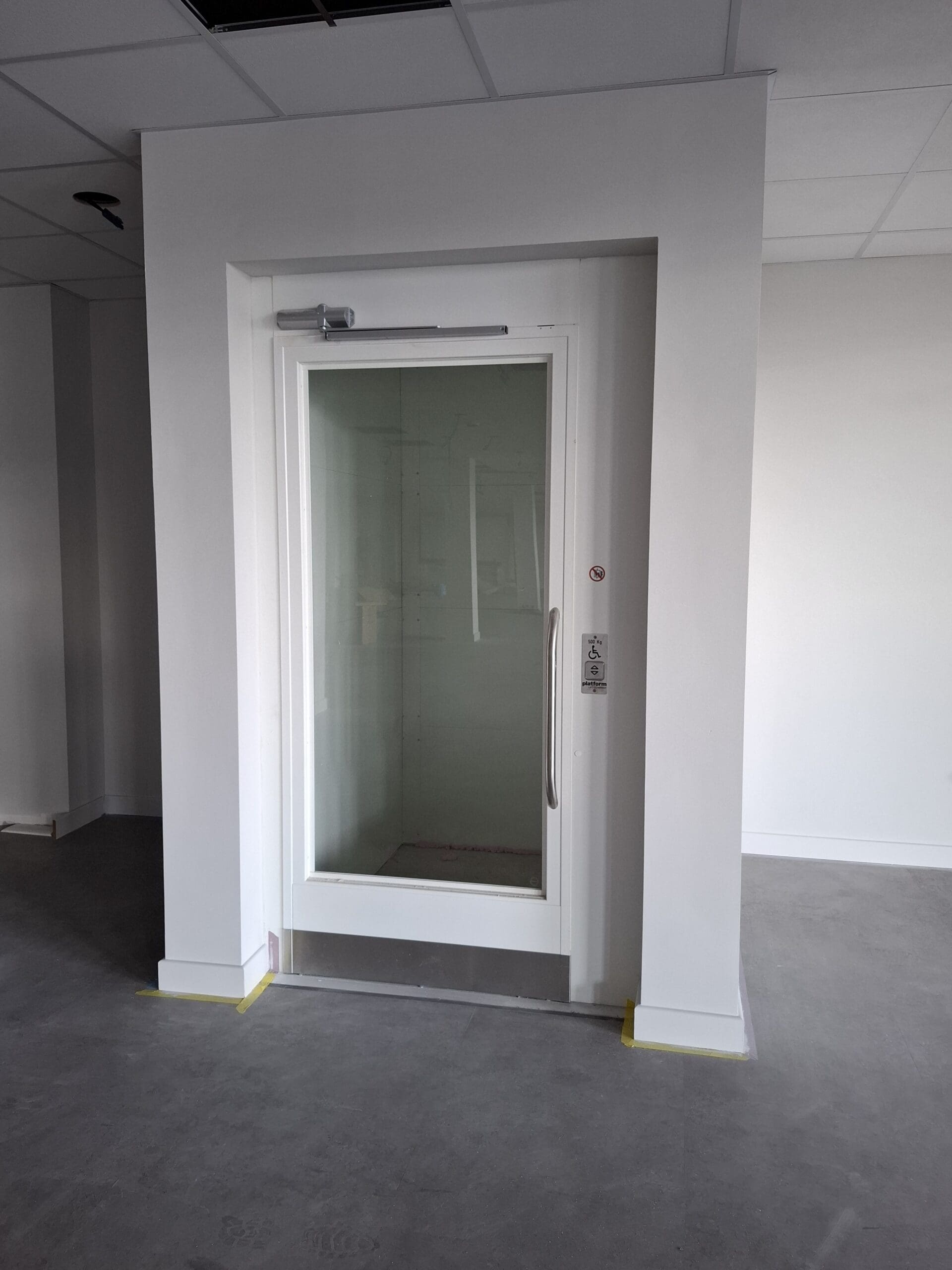 Ideal Lifts IL1 Platform Lift (2)